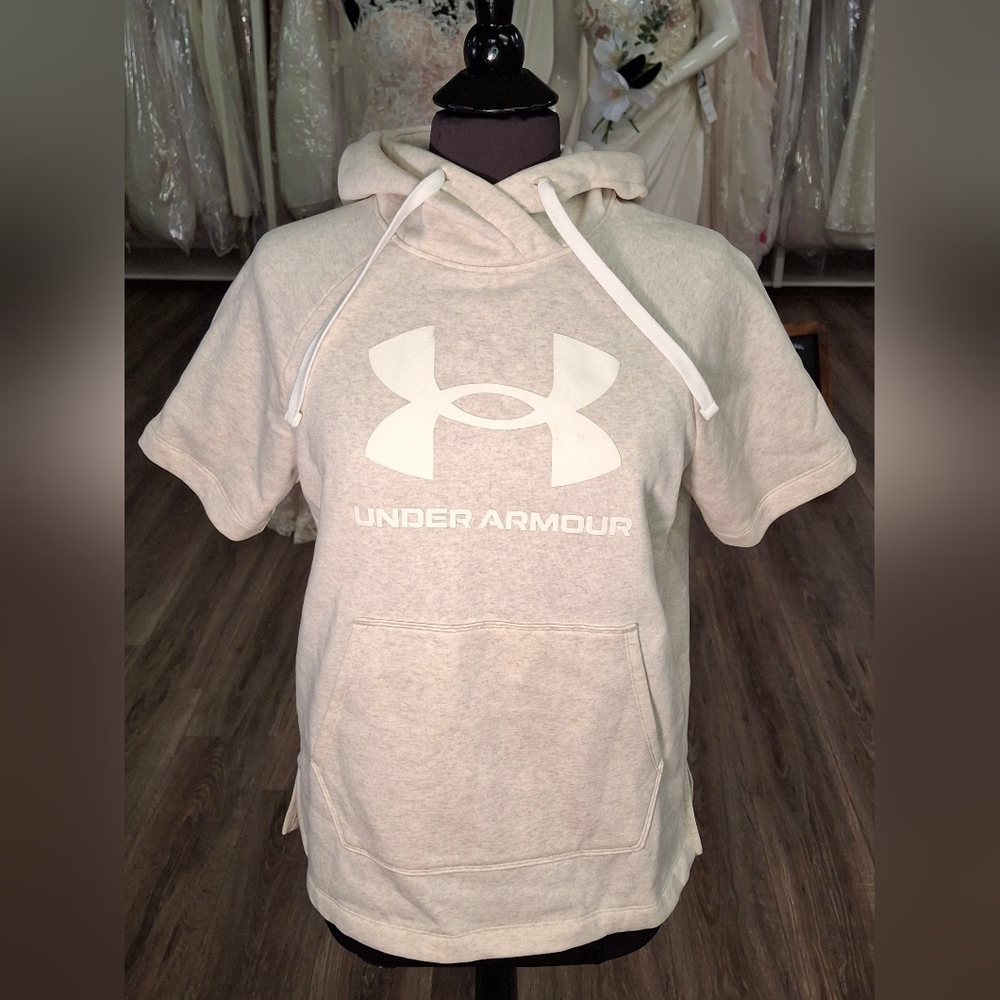 Under Armour Off-White Fleece Short Sleeve Hoodie - Womens